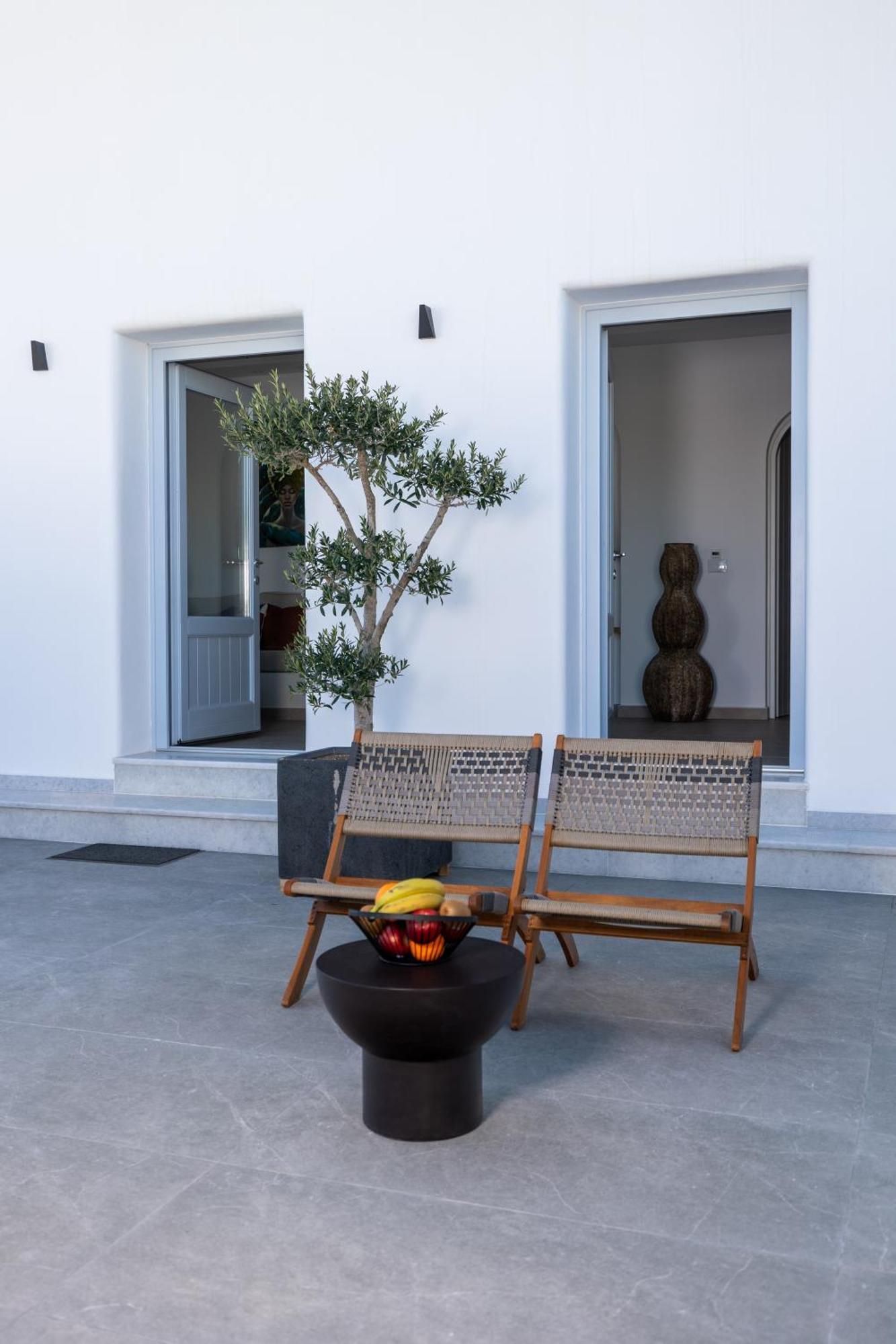 Sn Santorini Apartments Kamari  Bagian luar foto